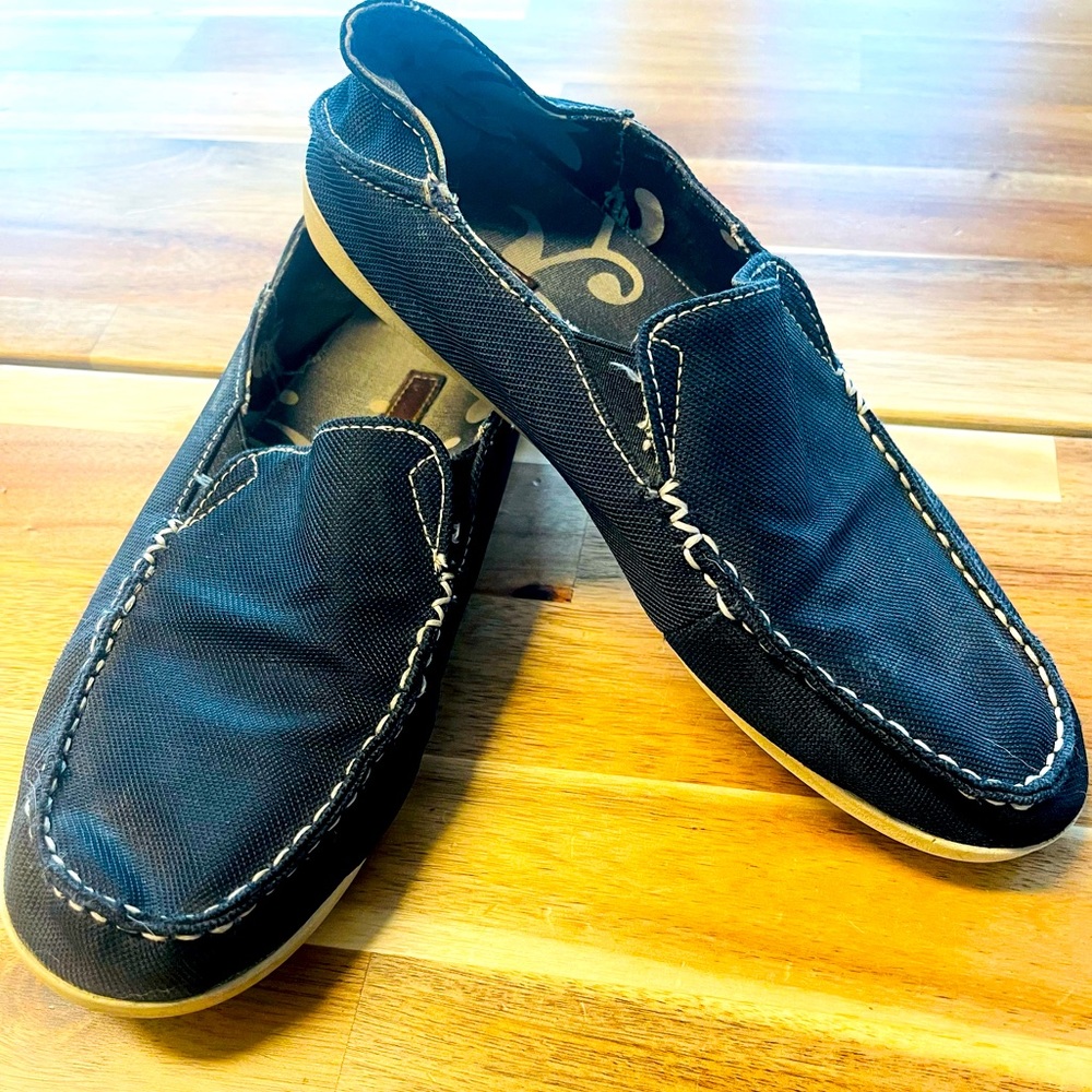 Olukai Navy Women’s slip ons